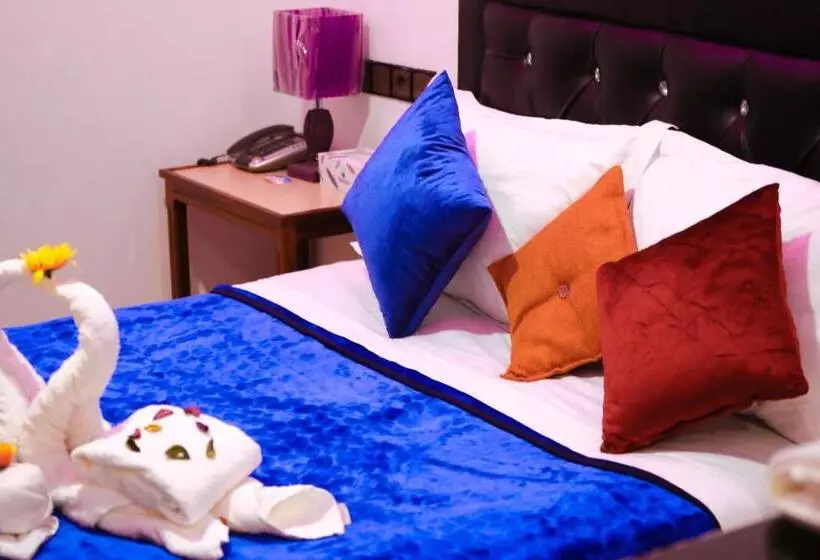 هتل El Marsa La Playa