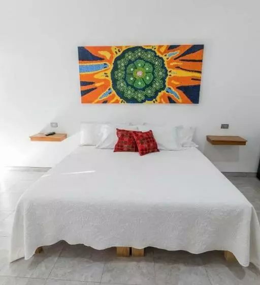 ホテル Lucero Chan