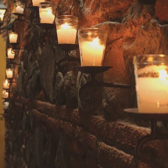 هتل Mestizo Antigua