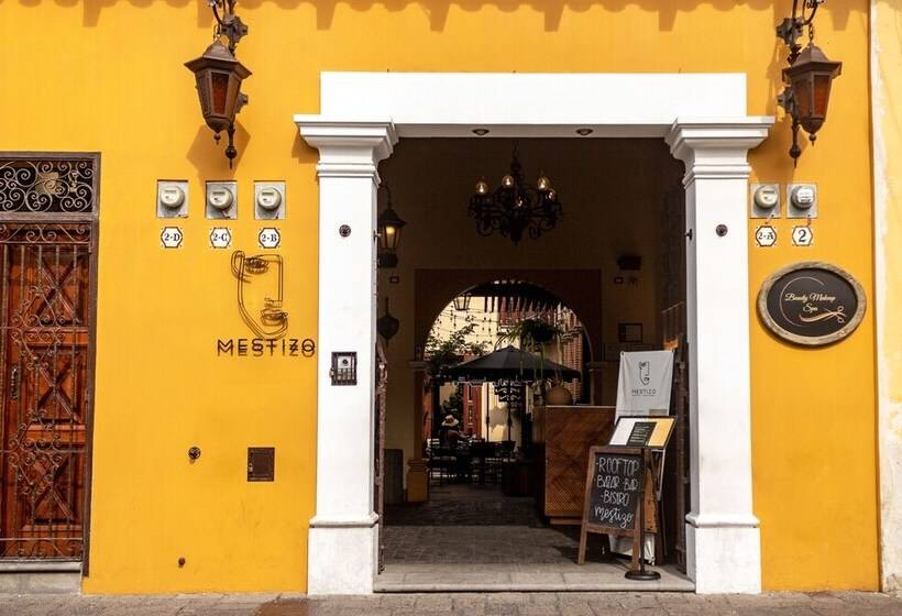 هتل Mestizo Antigua