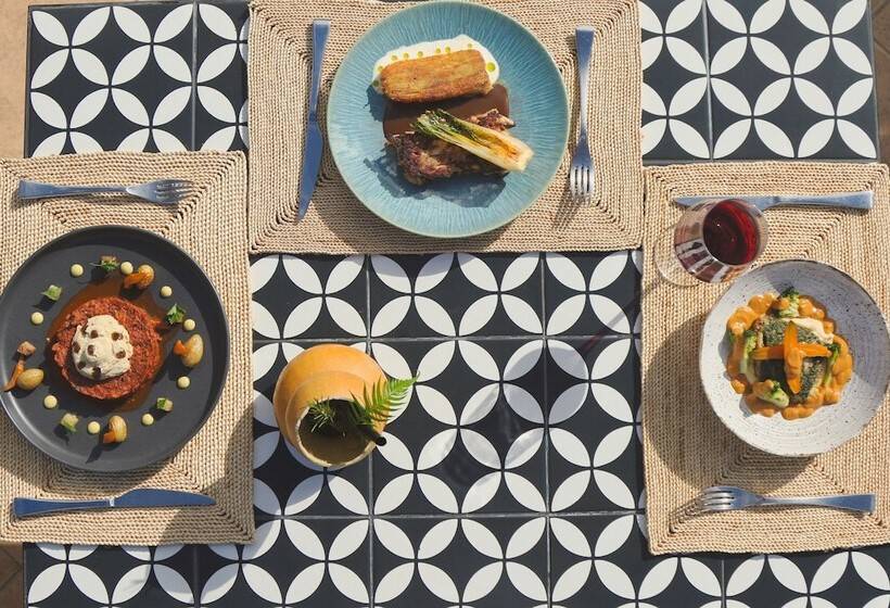 هتل Mestizo Antigua