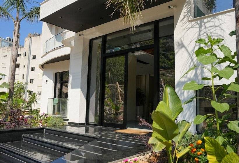 هتل Valza Boutique