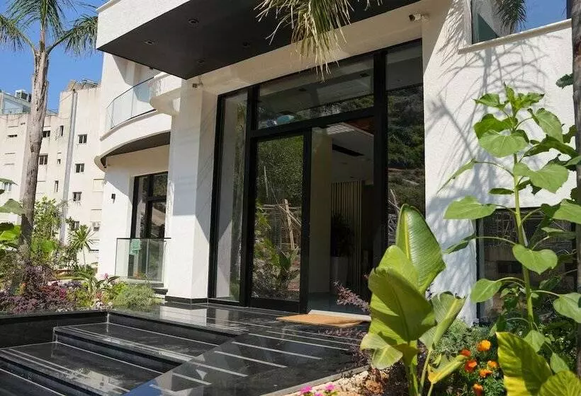 هتل Valza Boutique