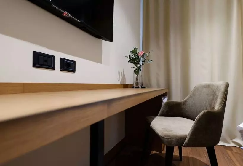 هتل Valza Boutique