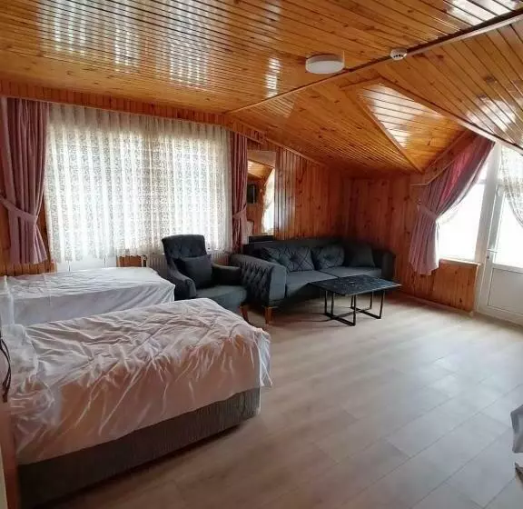 Majestic Suites