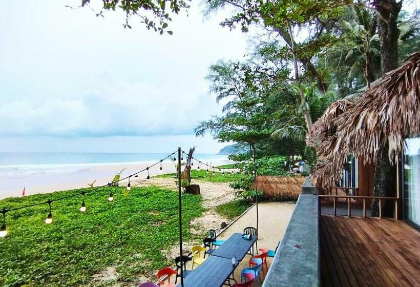 リゾートホテル Sealord Naithon Beachfront Villa