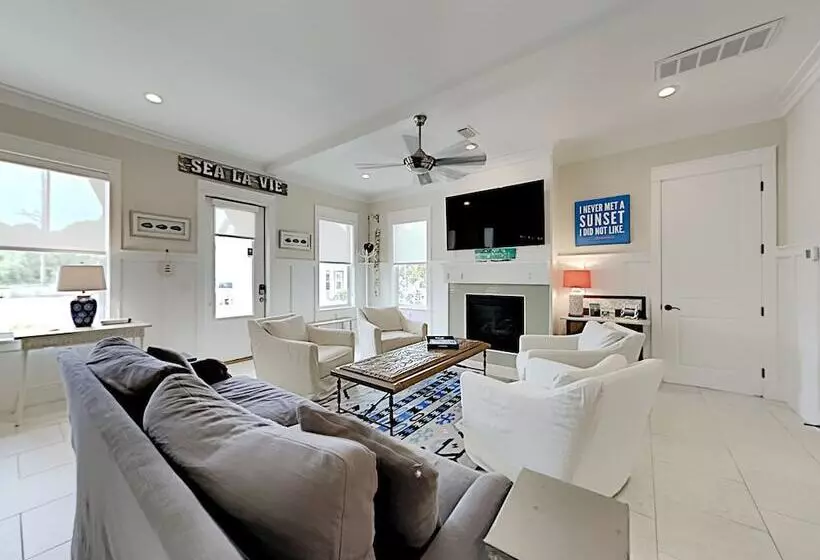 Sea La Vie In Grayton Beach By Southern Vacation Rentals