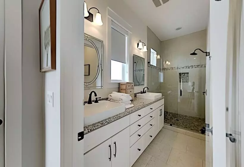 Sea La Vie In Grayton Beach By Southern Vacation Rentals