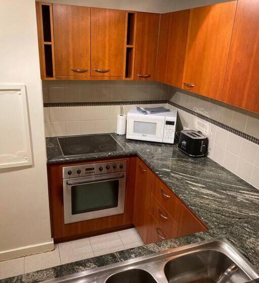 City River Views Free Parking Wifi Netflix Wine