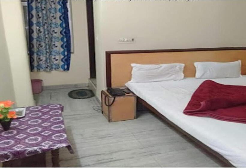 Pop Hotel K Kalpana Railway Station