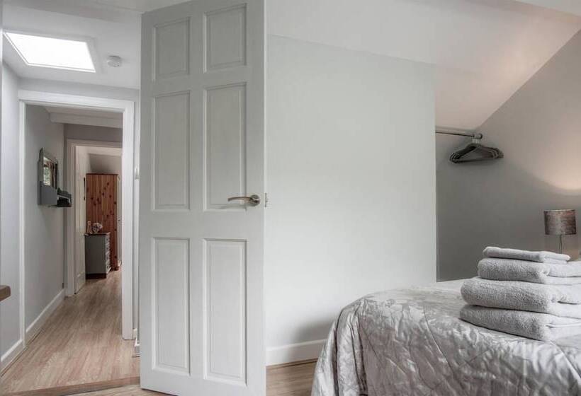 Wern Y Glais 2 Bedroom Cottage Glais