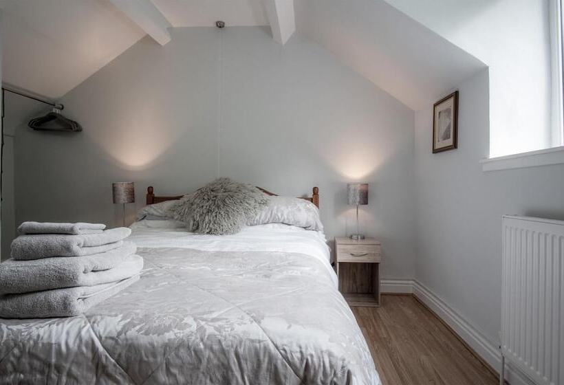 Wern Y Glais 2 Bedroom Cottage Glais
