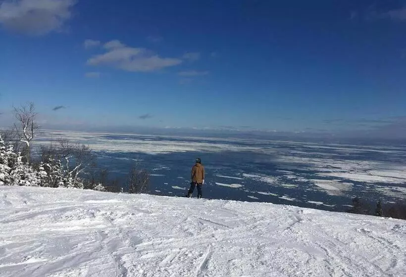 Auberge De Jeunesse Du Domaine à Liguori