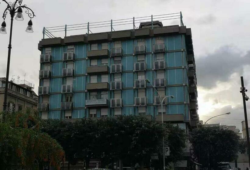 住宿加早餐  Cesares