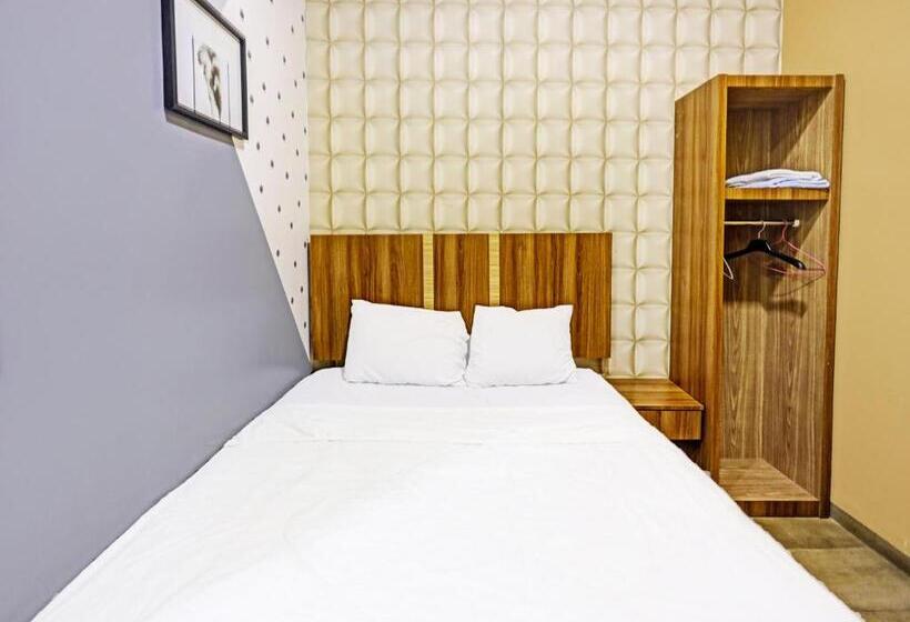 Hotel Collection O 91533 Get Inn