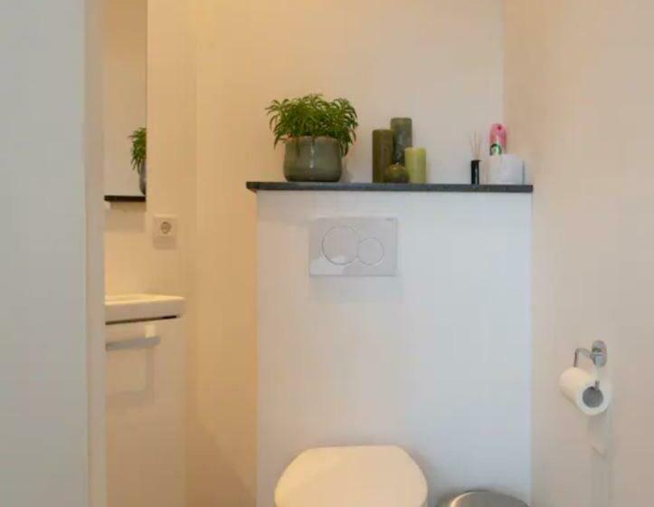 Пансион Lovely Small Apartment In  De Pijp