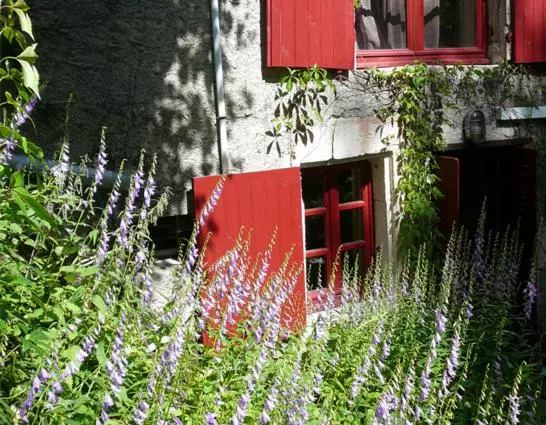 Aamiaismajoitus (B&B) Chambre D Hote Le Theron