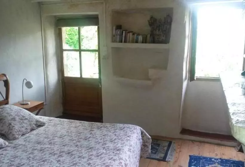 Aamiaismajoitus (B&B) Chambre D Hote Le Theron