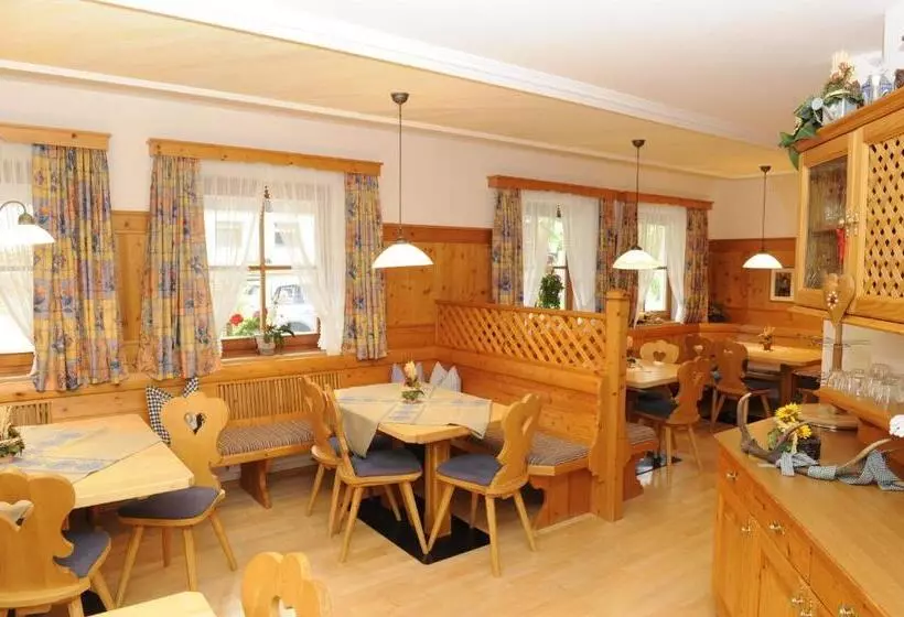 ベッドアンドブレックファースト Pension Unterhof