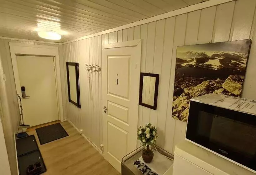 Majatalo Trolltunga Lodge