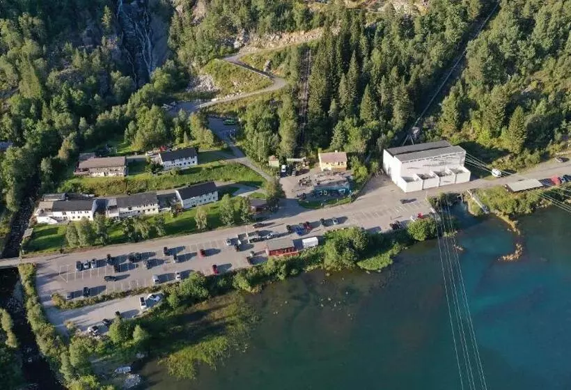 Majatalo Trolltunga Lodge