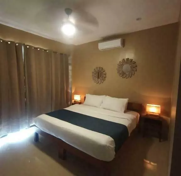 Southseas Beach Resort And Dive Center