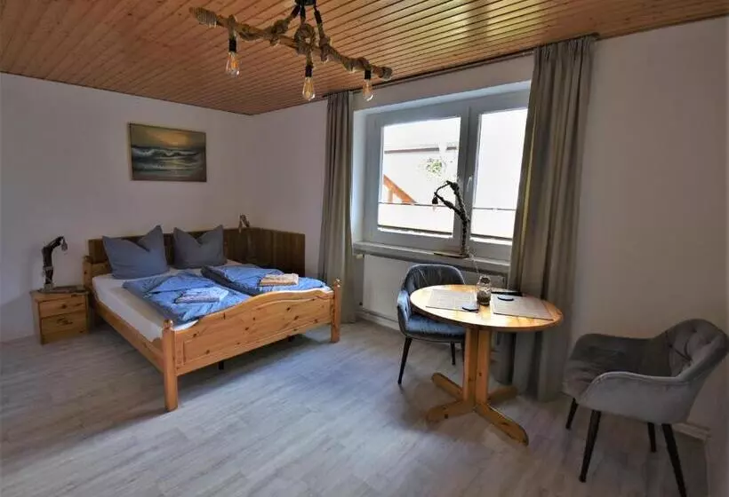 Bed and Breakfast Siggis Pension   Apartments