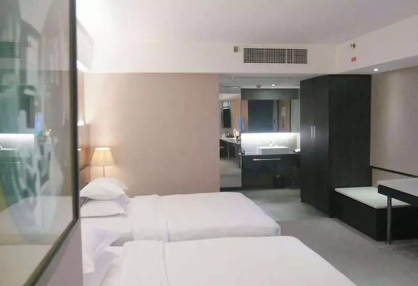 هتل Chongqing Kaoyu