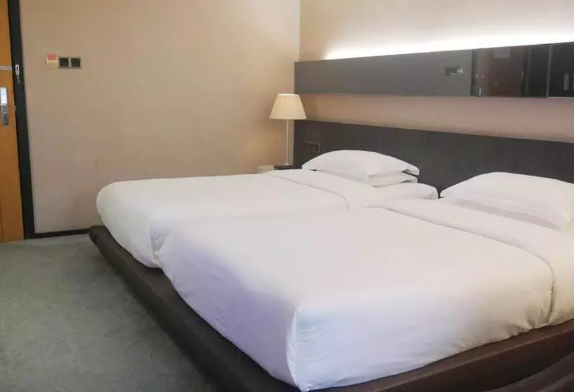 هتل Chongqing Kaoyu