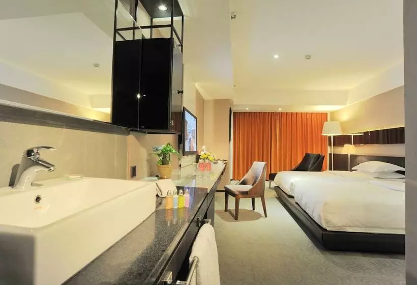 هتل Chongqing Kaoyu