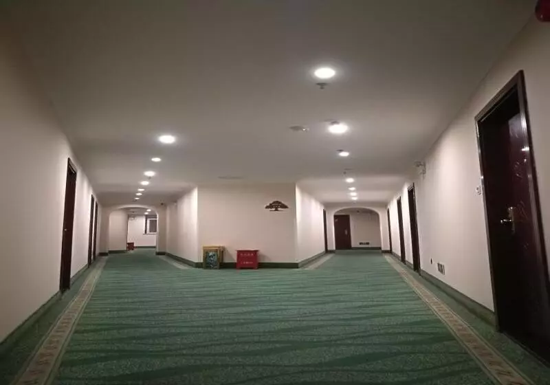 호텔 Greentree Inn Shanghai Xupu Bridge