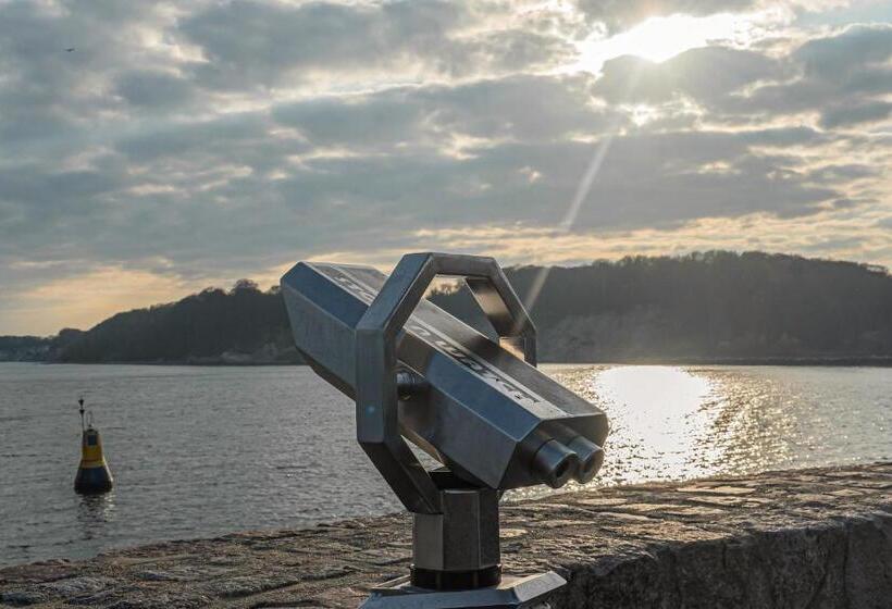 בית מלון כפרי Imperial Rügen