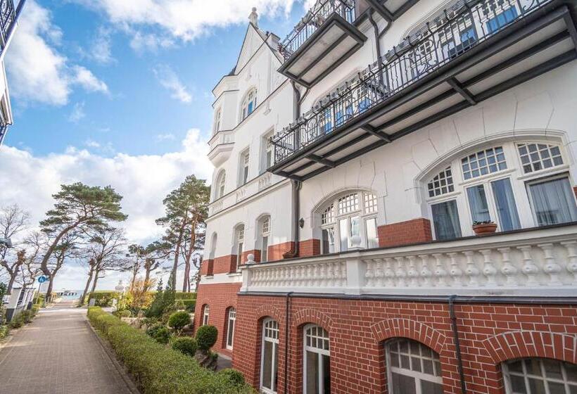 בית מלון כפרי Imperial Rügen