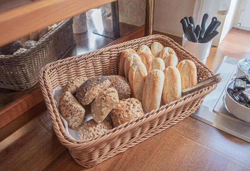 בית מלון כפרי Imperial Rügen