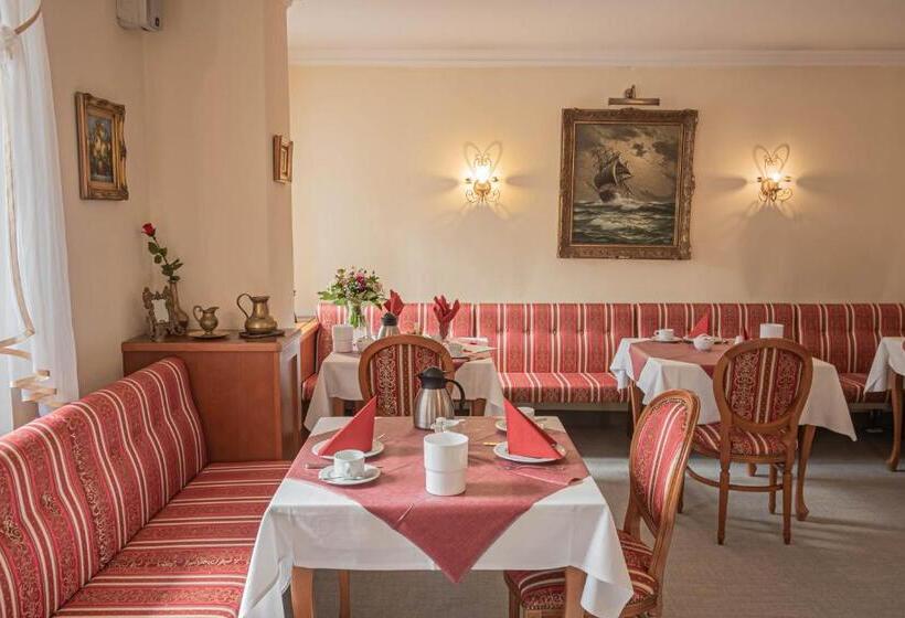 בית מלון כפרי Imperial Rügen