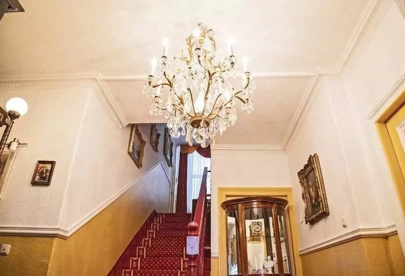 Отель Kaiser Wilhelm