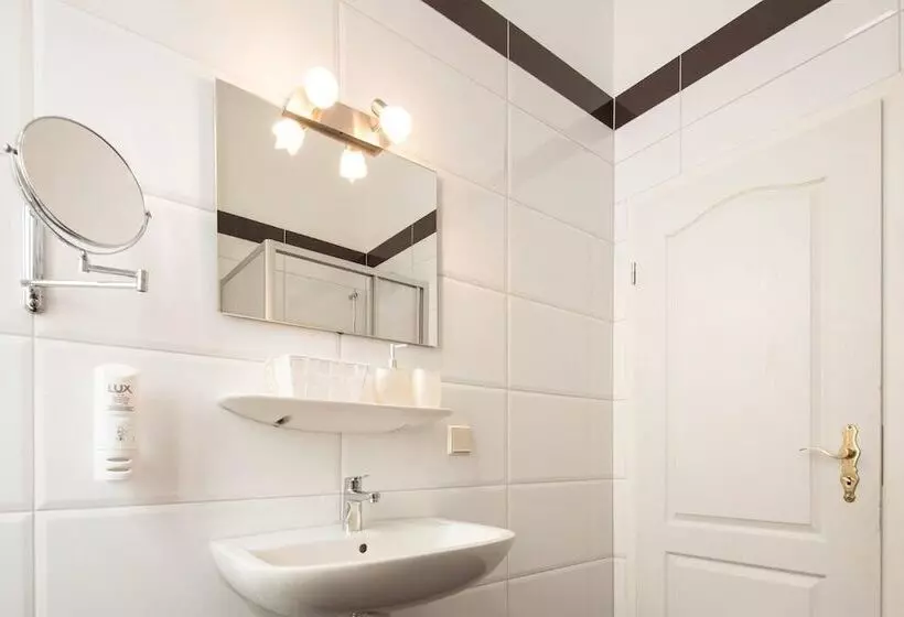 Отель Kaiser Wilhelm