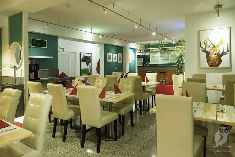 Отель Quickborn & Gastehaus Hesse