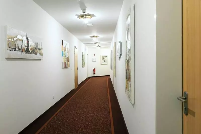 Отель Quickborn & Gastehaus Hesse