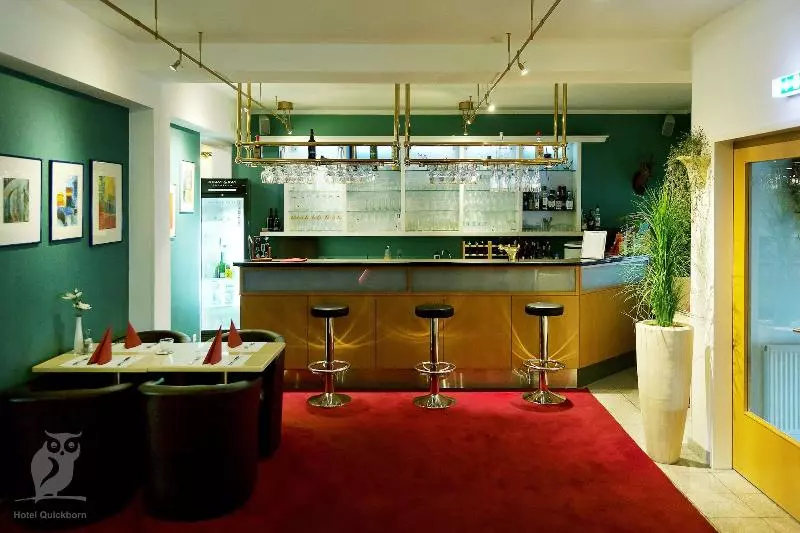 Отель Quickborn & Gastehaus Hesse