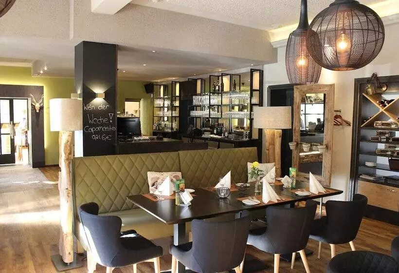 호텔 Restaurant Zum Schlossberg