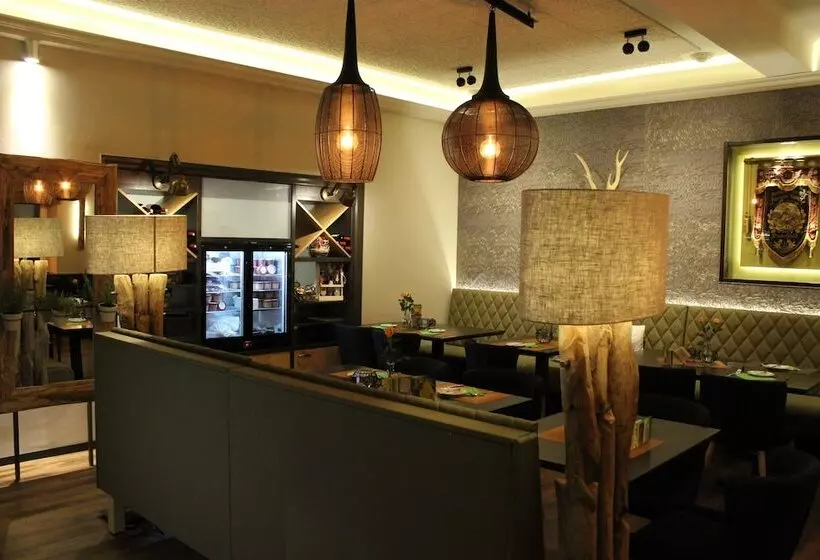 호텔 Restaurant Zum Schlossberg