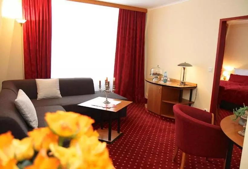 هتل Rosenstadt & Malxestube Restaurant