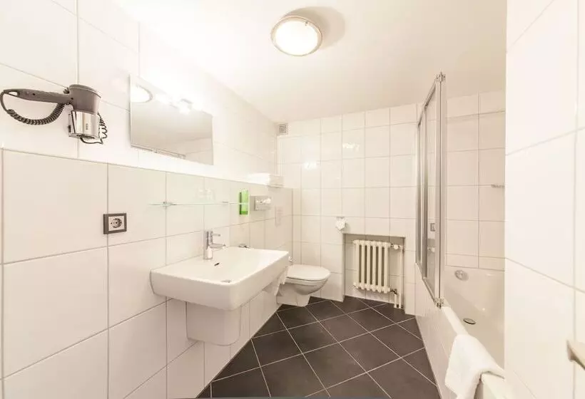 酒店 Drei Kronen Elmshorn