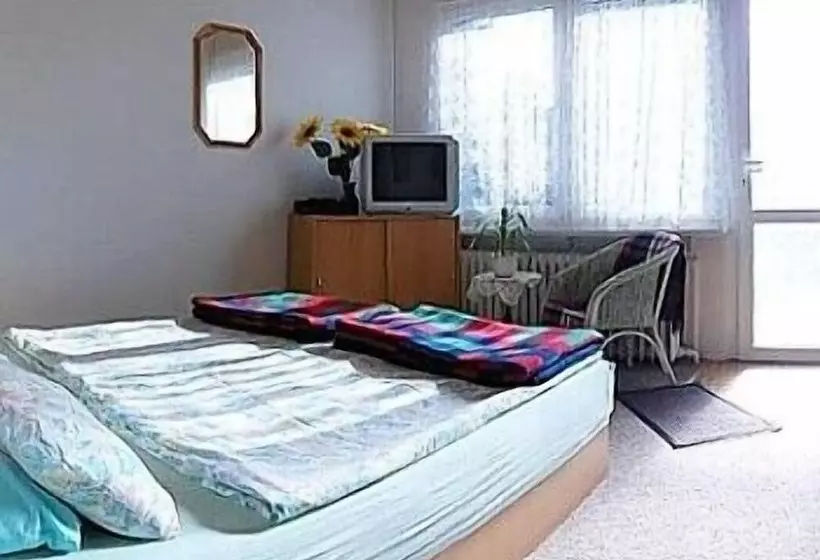 Lakeside B&b Berlin   Pension Am See