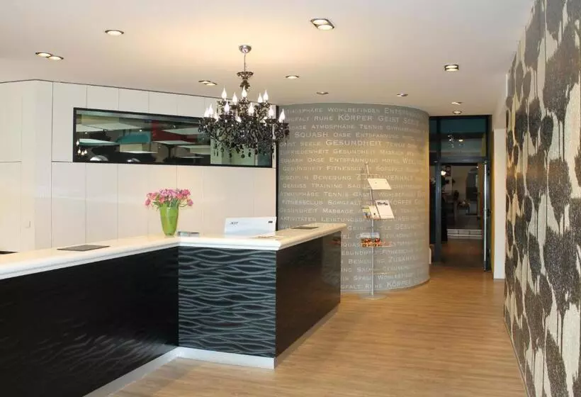 Sporthotel Racket Inn