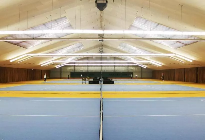 Sporthotel Racket Inn