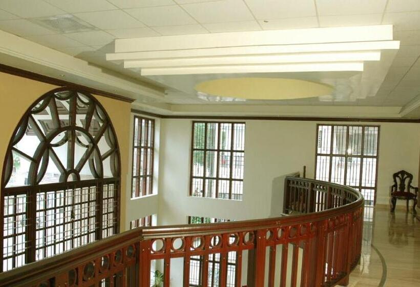 هاستل Itis Suites