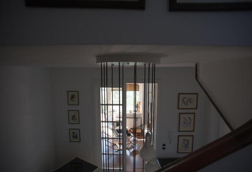 تختخواب و صبحانه Verde Smeraldo