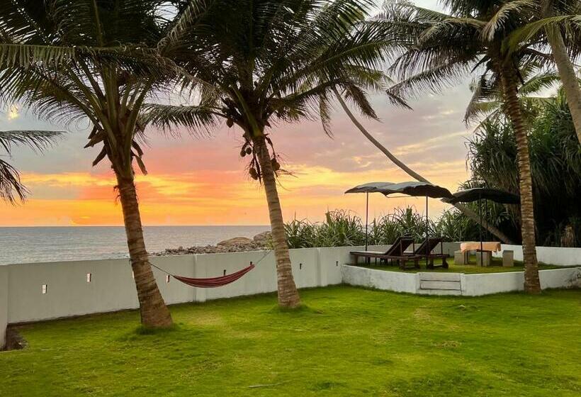 Pensionat Villa One64 Beach Front Apartments